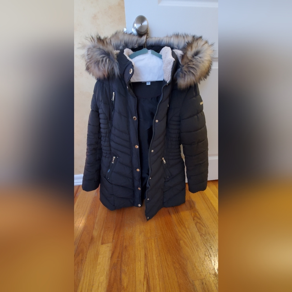 Women's Green Fur-Trimmed Puffer Jacket